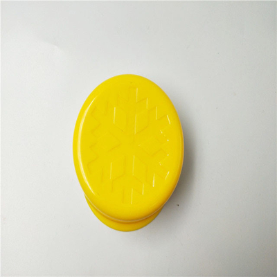 China La inyección plástica de la PC amarilla parte la superficie brillante lisa con el logotipo modificado para requisitos particulares fábrica